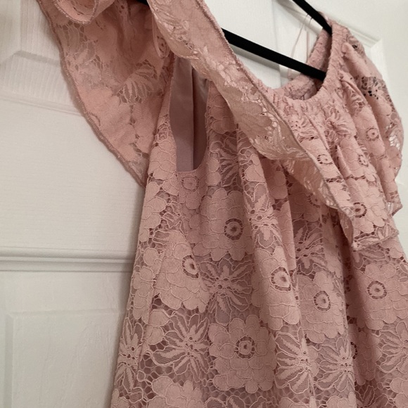 New - Jack by BB Dakota Lace Off-The-Shoulder Top - Picture 3 of 6